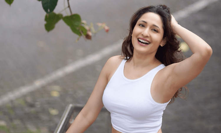 Pragya Jaiswal happy to be back in ‘second home’ Hyderabad