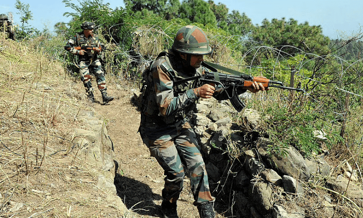 Gunfight breaks out at Kulgam in Kashmir