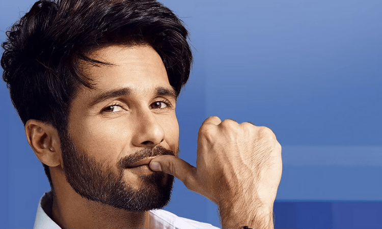 Shahid Kapoor unmasks 20 seconds of his life