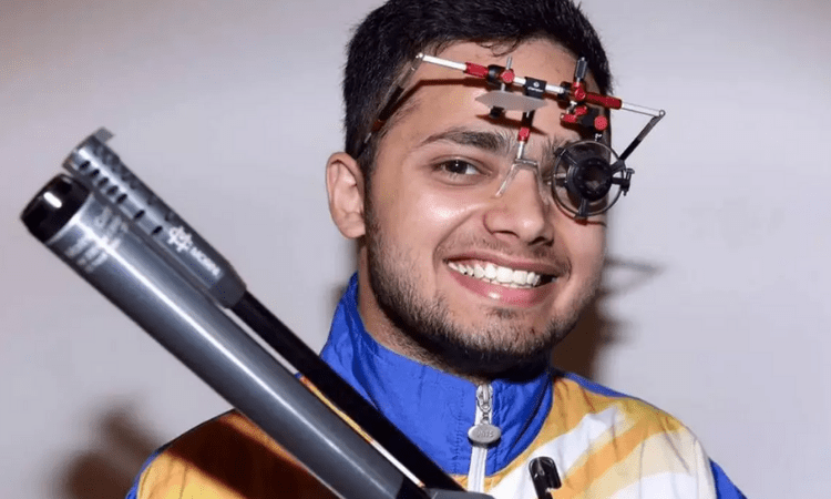 Paralympic shooting: Narwal tops qualifying, Singhraj too reaches final