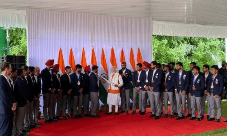 Prime Minister interacts with Indian Olympic contingent