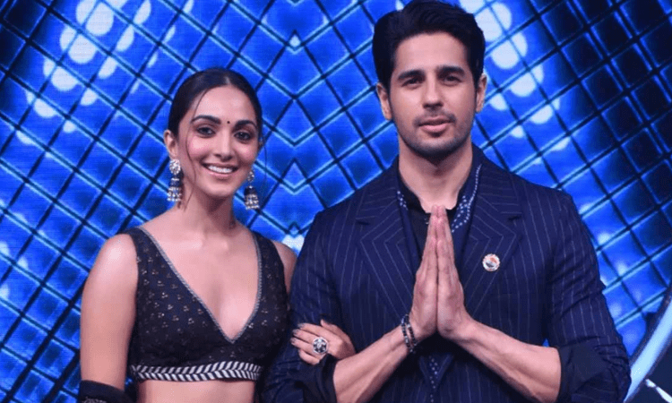 Sidharth, Kiara cheer ‘Indian Idol 12’ finalists in I-Day Special
