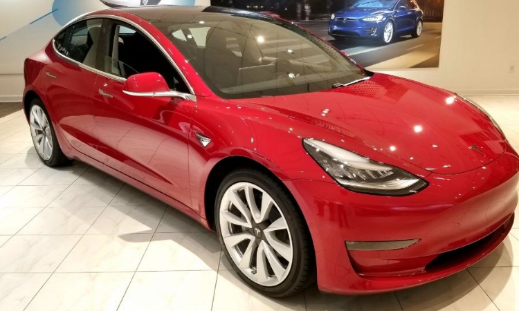 Tesla aims to sell 20 mn EVs per year by 2030