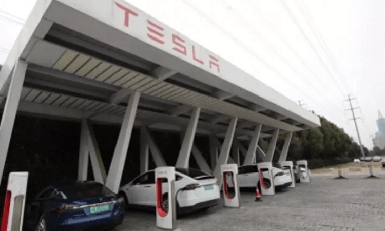 Tesla’s iOS app gets improved visuals, enhanced widgets