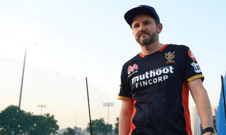 Humiliating loss has got nothing to do with Virat’s statement: RCB coach Hesson