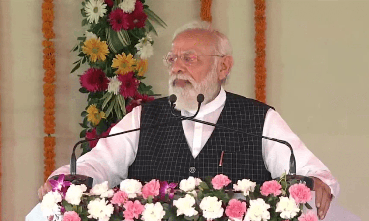 Modi launches pan-India health mission from Varanasi