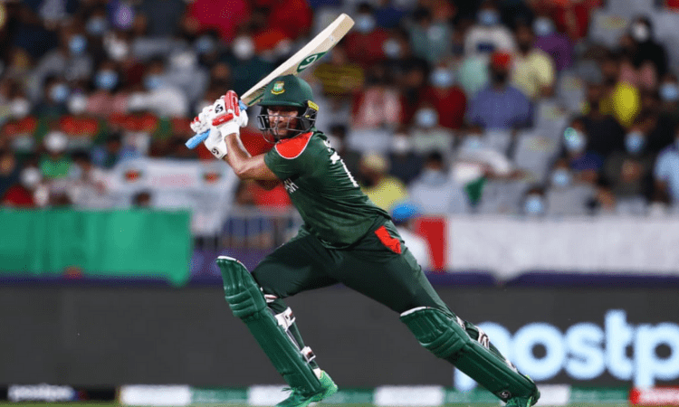 T20 World Cup: Mahmudullah, Shakib power Bangladesh to 181-7 against PNG