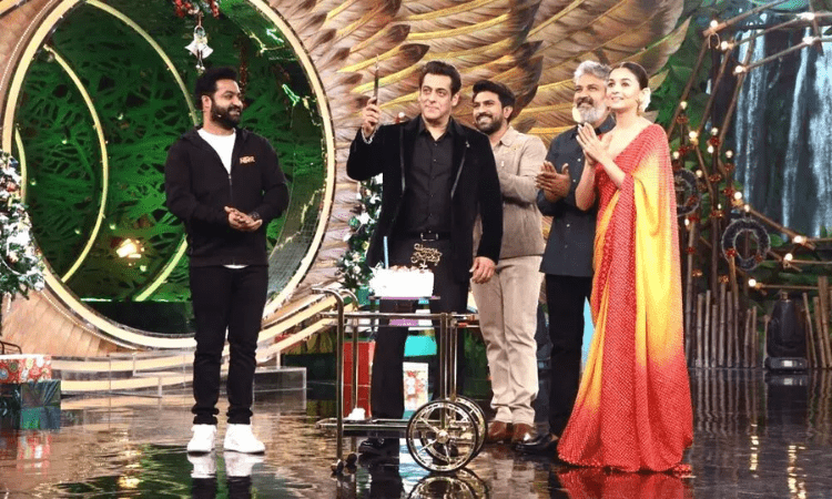 ‘Bigg Boss 15’: Salman Khan celebrates pre-birthday bash with ‘RRR’ team