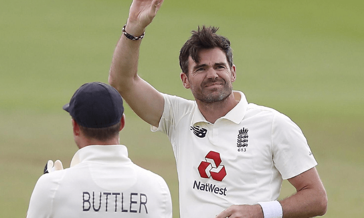 Ashes: As a bowler you feel more in the game when the lights are on, says Anderson