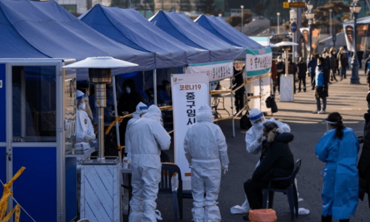 S. Korea reports 6,919 more Covid-19 cases