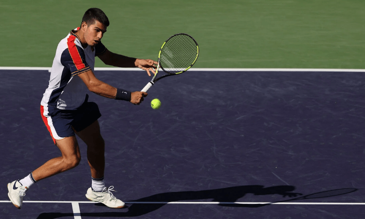 Australian Open: Contrasting first-round wins for teenager Alcaraz and Shapovalov