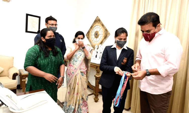KTR extends Rs 15L assistance to specially-abled Punjab chess player