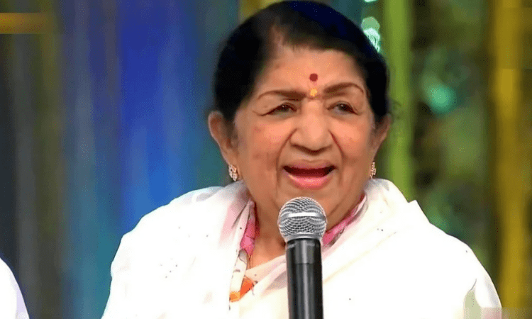 Lata Mangeshkar shows ‘signs of improvement’, remains in ICU