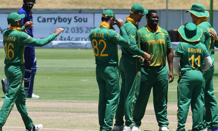 South Africa fined 20% match fees for slow over-rate in second ODI against India