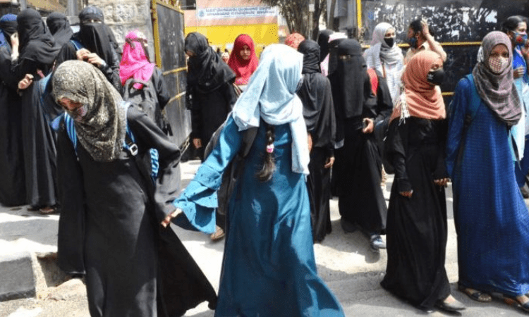 Hijab row surfaces in B’luru, Sikh girl asked to remove turban