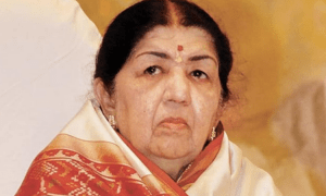 lata mangeshkar wrote a letter in gujarati for 1st time to pm modi's mother