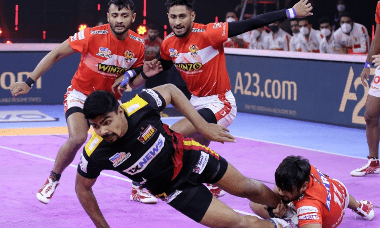 PKL 8: Bengaluru Bulls defeat Gujarat Giants, enter into semis