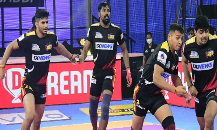 PKL 8: Patna Pirates take on U.P. Yoddha, Bengaluru Bulls battle Dabang Delhi in semis