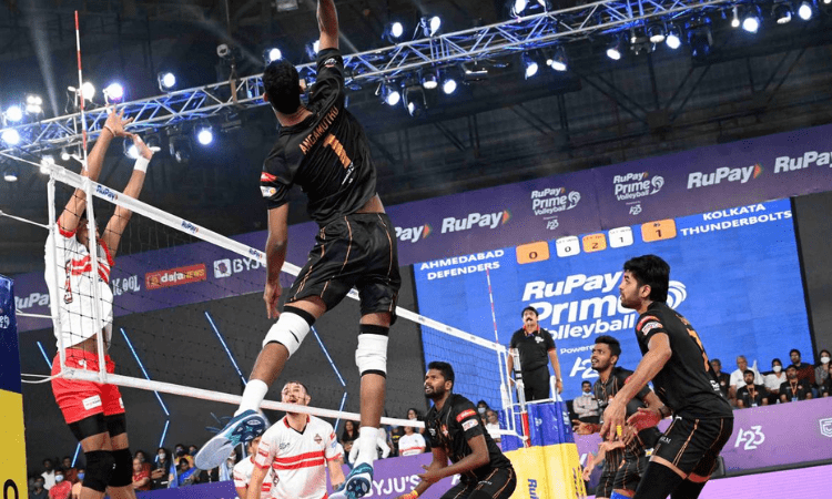 PVL: Ahmedabad Defenders set to face Kolkata Thunderbolts in final