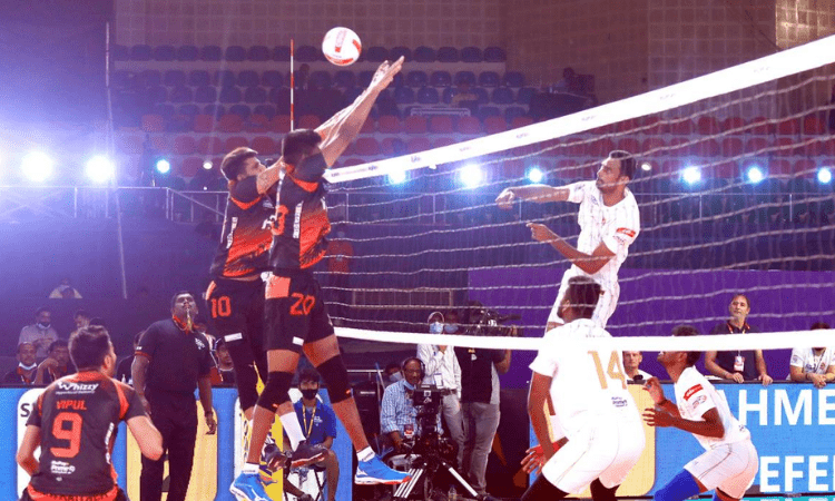 PVL: Shon T John’s spectacular spikes take Ahmedabad Defenders to final
