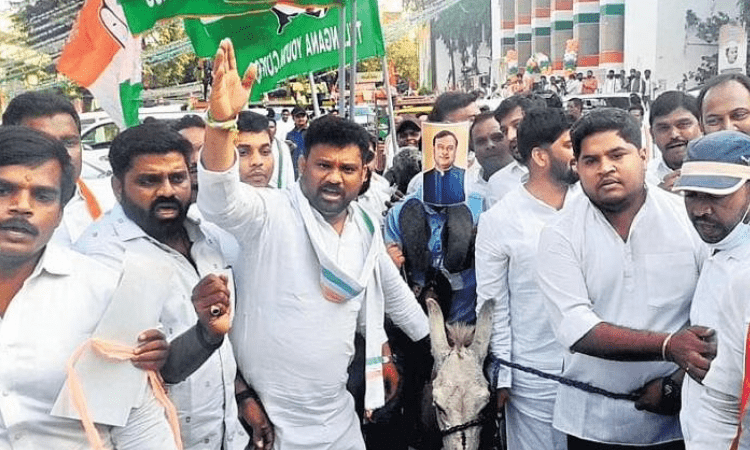 Telangana Cong leaders lodge police complaint against Assam CM