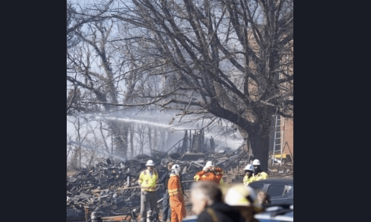 5 people critical after blast hits US apartment complex