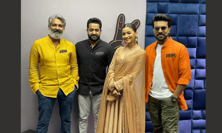 Aamir Khan learns how to dance to ‘Naatu Naatu’ from Jr NTR, Ram Charan