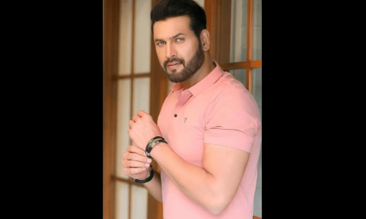 Acting allows me to express a range of emotions: Rumi Khan