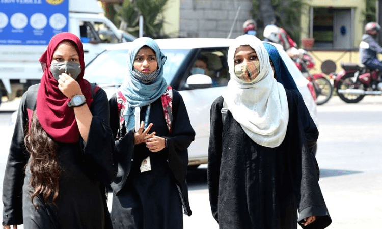 Muslim traders support bandh against hijab verdict, BJP demands action