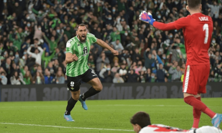 Late goal sees Betis into Copa del Rey final against Valencia