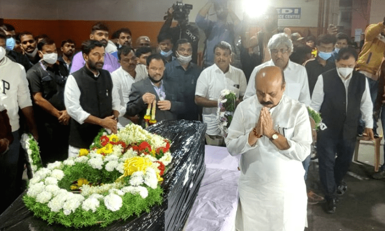Naveen’s family thanks CM Bommai for bringing mortal remains from Ukraine