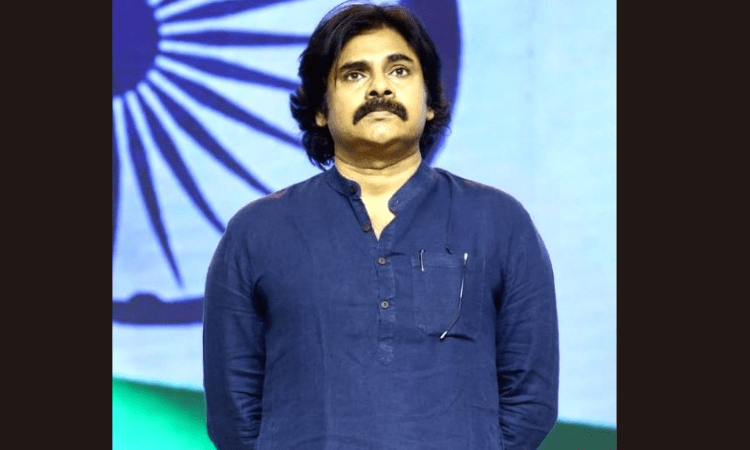 Pawan Kalyan tears up as Padmaja Reddy’s speech begins