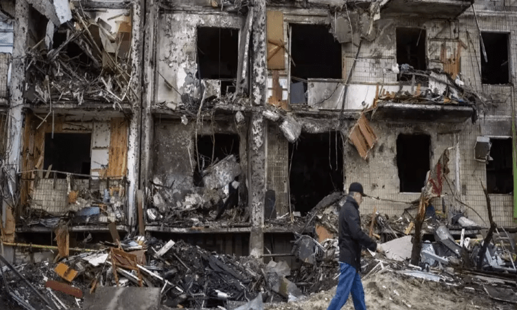 Ukraine says fighting world’s first ‘hybrid war’