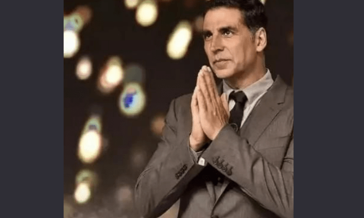 Akshay Kumar issues apology for doing tobacco advert