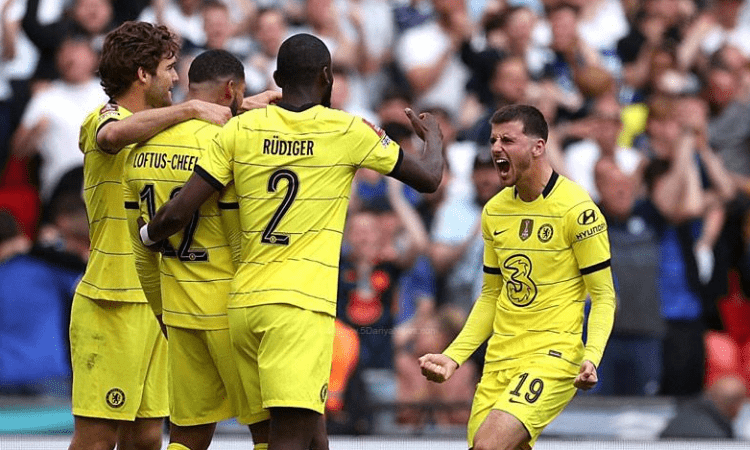Chelsea vs Liverpool in FA Cup final; Arsenal, Tottenham give Man Utd top-four hopes