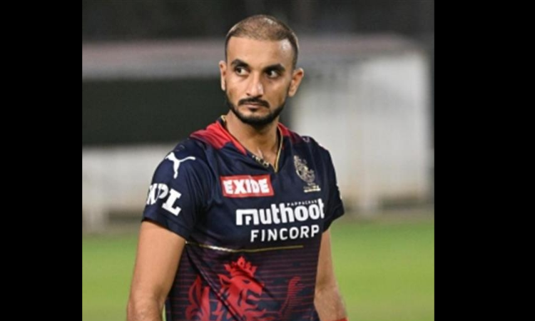 Harshal Patel reveals the struggles he had to go through working 12-13 hours in the US