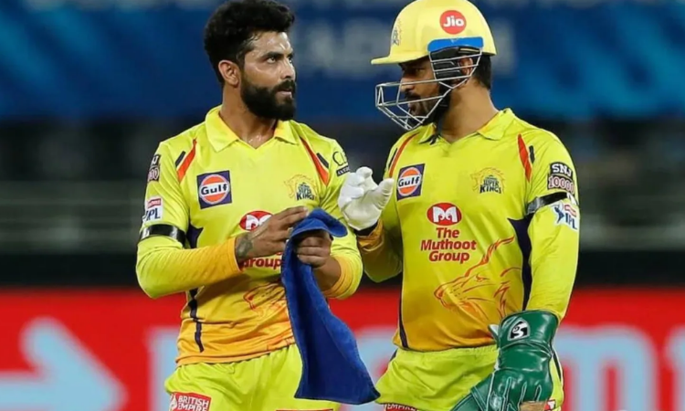 IPL 2022: Ravindra Jadeja hands back CSK captaincy to MS Dhoni