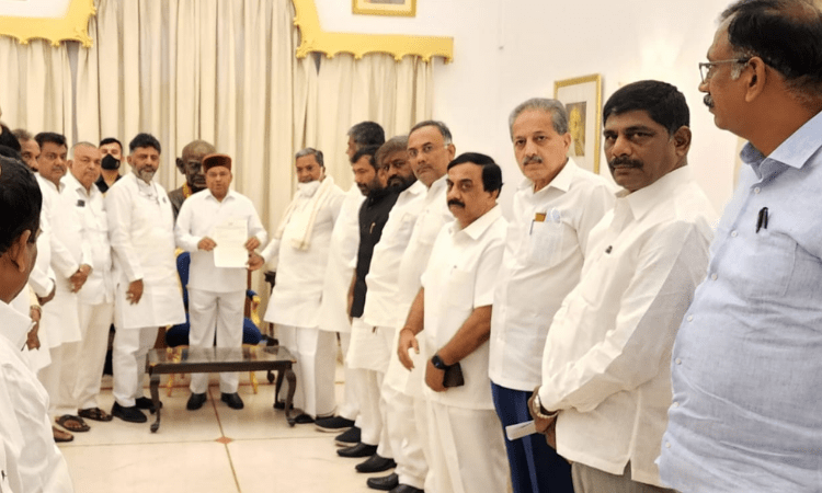 K’taka Cong seeks sacking of Minister Eshwarappa over contractor’s suicide