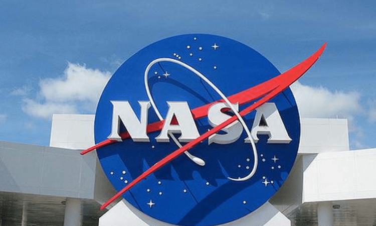 NASA again calls off wet dress rehearsal of moon rocket over fuel leak