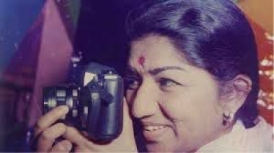 Lata Mangeshkar was an avid photographer, reveals Sonu Nigam