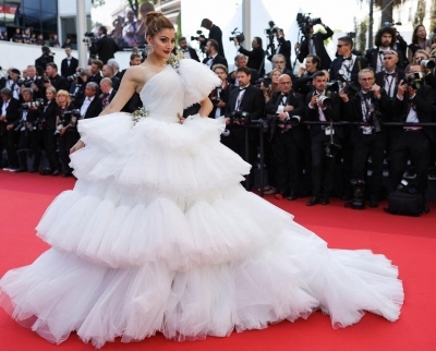 Urvashi Rautela turns Snow White as she makes Cannes debut
