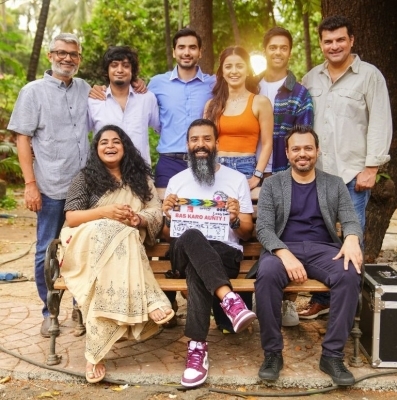 Nitesh Tiwari, Ashwiny Iyer Tiwari announce new film ‘Bas Karo Aunty!’