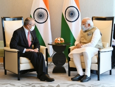 Modi meets industry leaders in Japan and invites them to invest in India