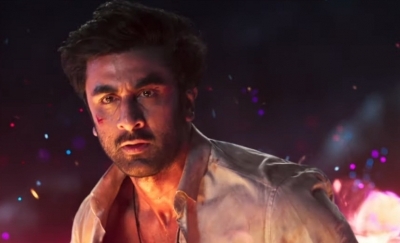 Ranbir, and Alia join hands to save the world in the spectacular ‘Brahmastra’ trailer