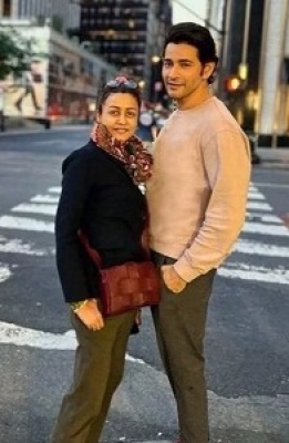 Mahesh Babu posts a sweet vacay pic from NYC with wifey Namrata