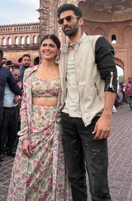 Aditya Roy Kapur, Sanjana at Rumi Darwaza to promote ‘Om-The Battle Within’