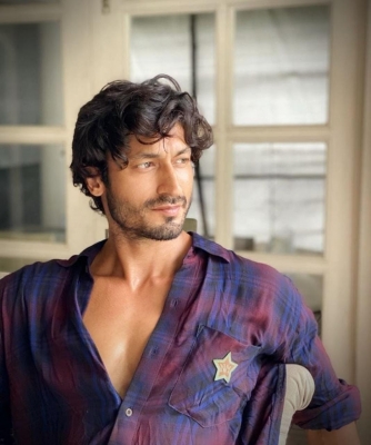 Actor Vidyut promotes ‘Khuda Haafiz Chapter 2: Agni Pariksha’ in Patna