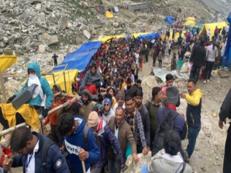 1.44 lakh pilgrims perform ongoing Amarnath Yatra