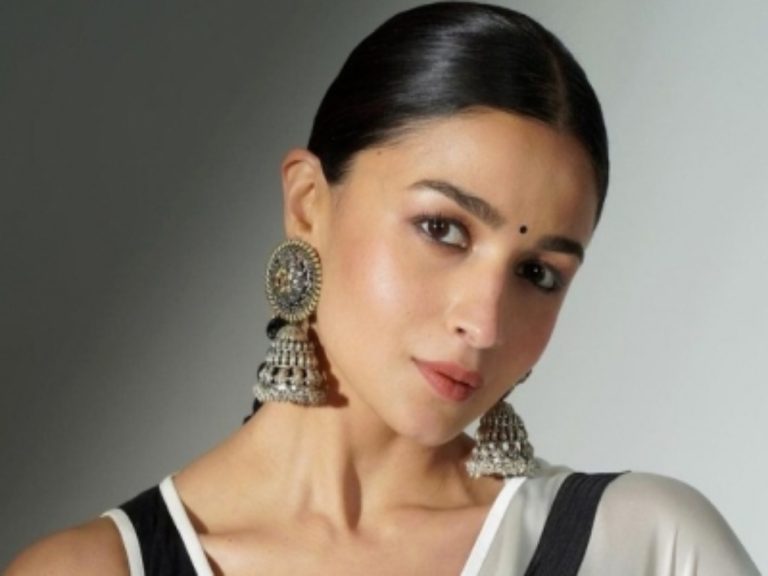 Alia talks about fitting into Kapoor family in ‘Koffee With Karan’ Season 7 opener