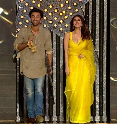 Ranbir Kapoor starts ‘Shamshera’ promotions on ‘Ravivaar with Star Parivaar’